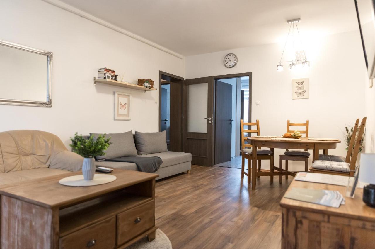 Sflower Apartman Eger Bagian luar foto